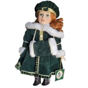 Geppedo Elegant Green Velvet Doll with White Trim